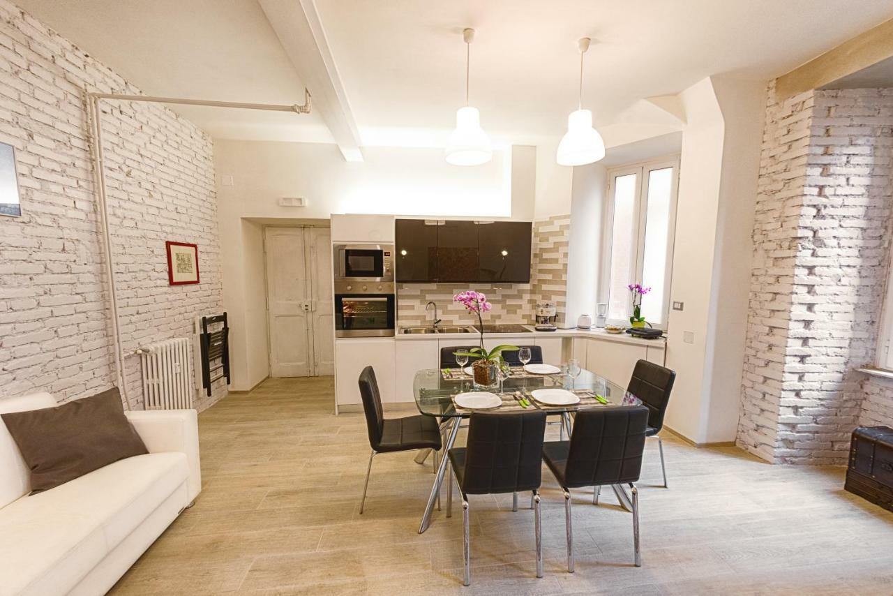 Modern Apartment Near Colosseum 로마 외부 사진
